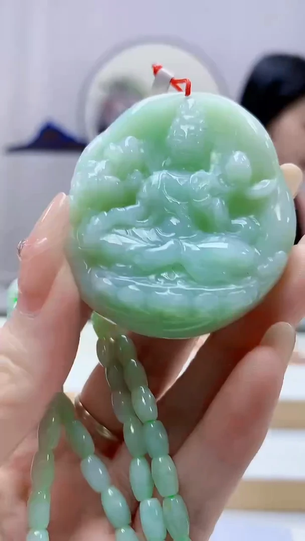 未镶嵌定制翡翠4812DD-毛货挂件赠珠链56