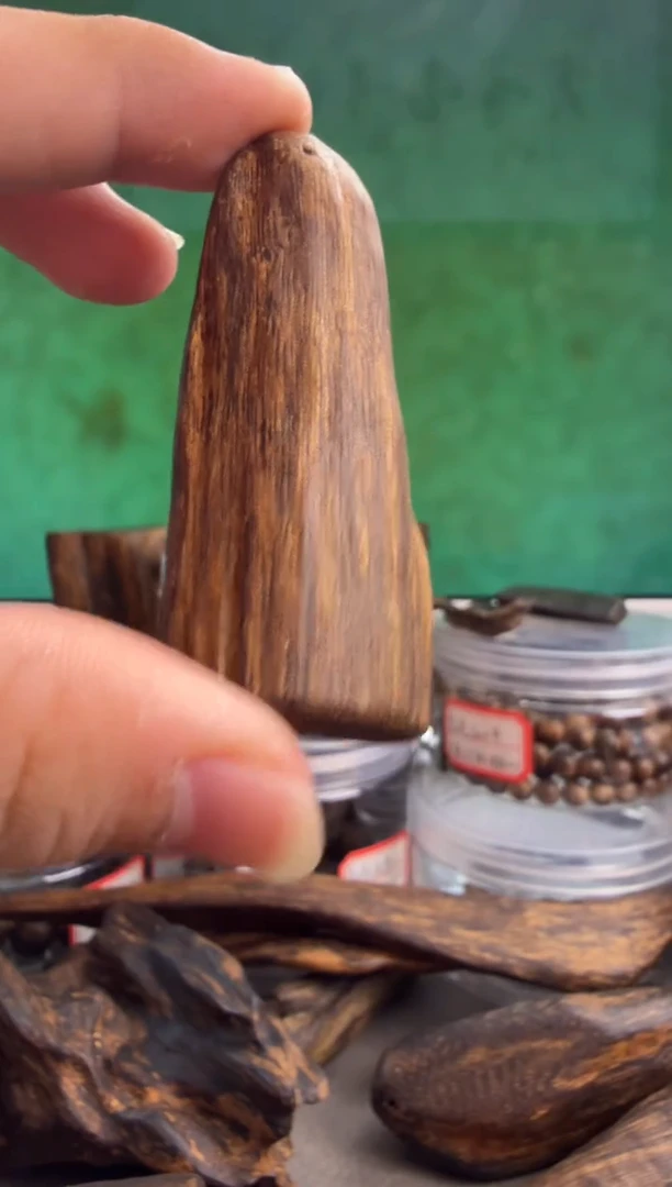 沉香吊坠多样性发一