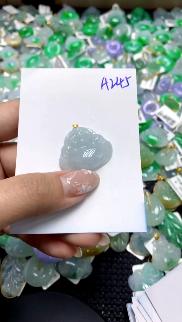 【闪购商品】翡翠颈饰18K金镶嵌1111111111111