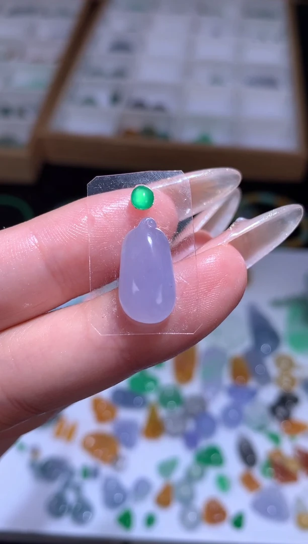 未镶嵌定制翡翠福瓜