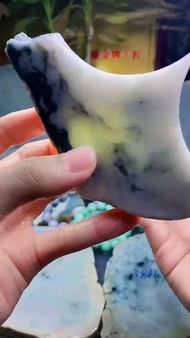 未镶嵌挂件翡翠小雨448