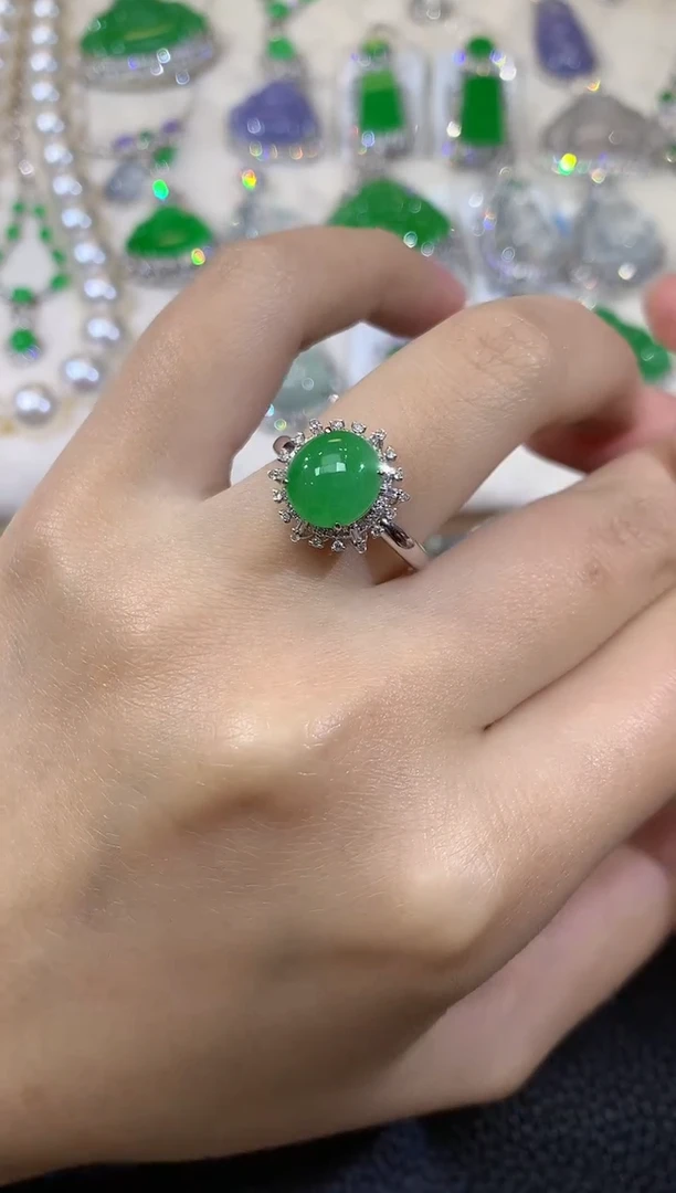 18K金镶嵌戒指翡翠A49