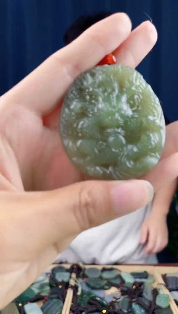 未镶嵌和田玉挂件拍一发一，多样性发货
