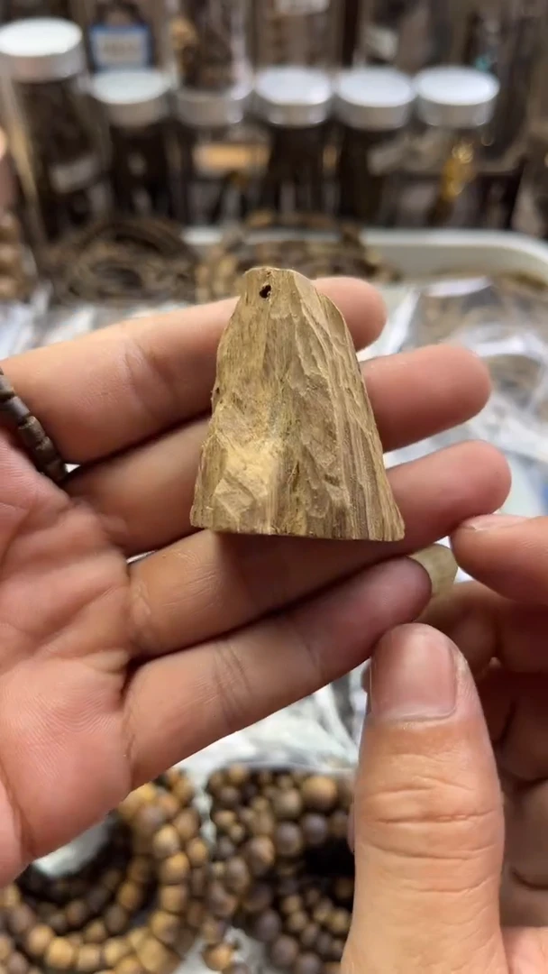 吊坠沉香达拉干碎料