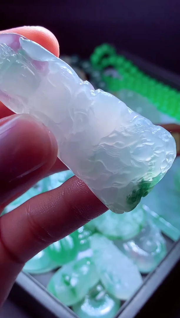 未镶嵌定制翡翠张*#翡翠毛货定制