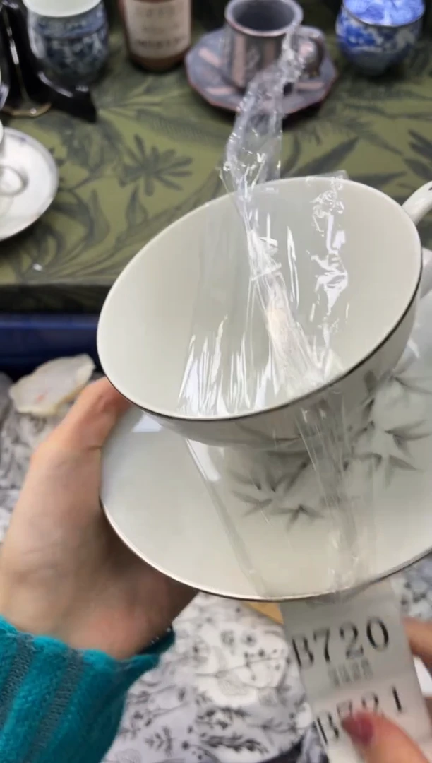 瓷片呆***呆       B709