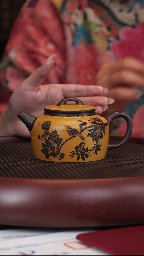 【闪购商品】紫砂茶壶1-100张彩萍双色大蕴德钟260CC