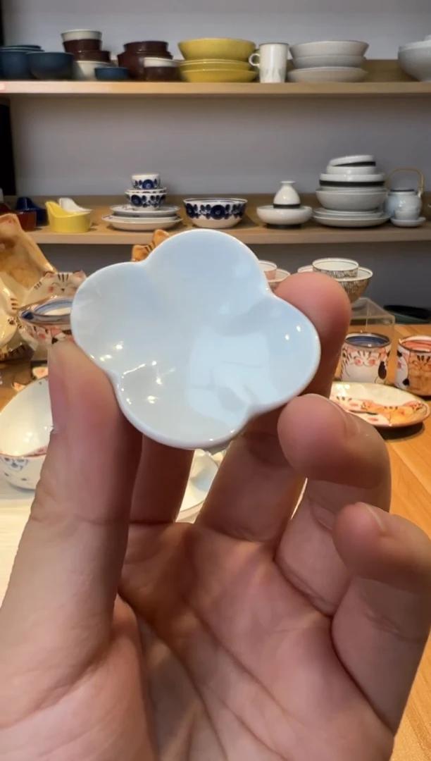 【闪购商品】盘白山　ひらり　はしおき（白磁）