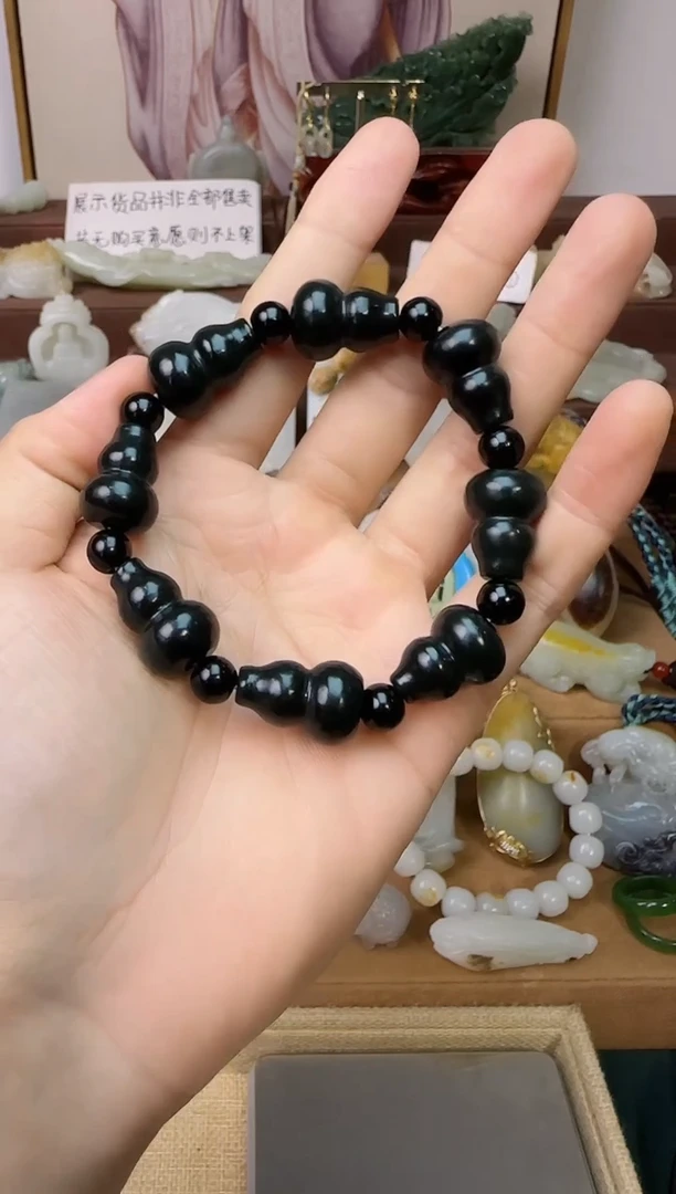 和田玉未镶嵌颈饰一****鱼手串