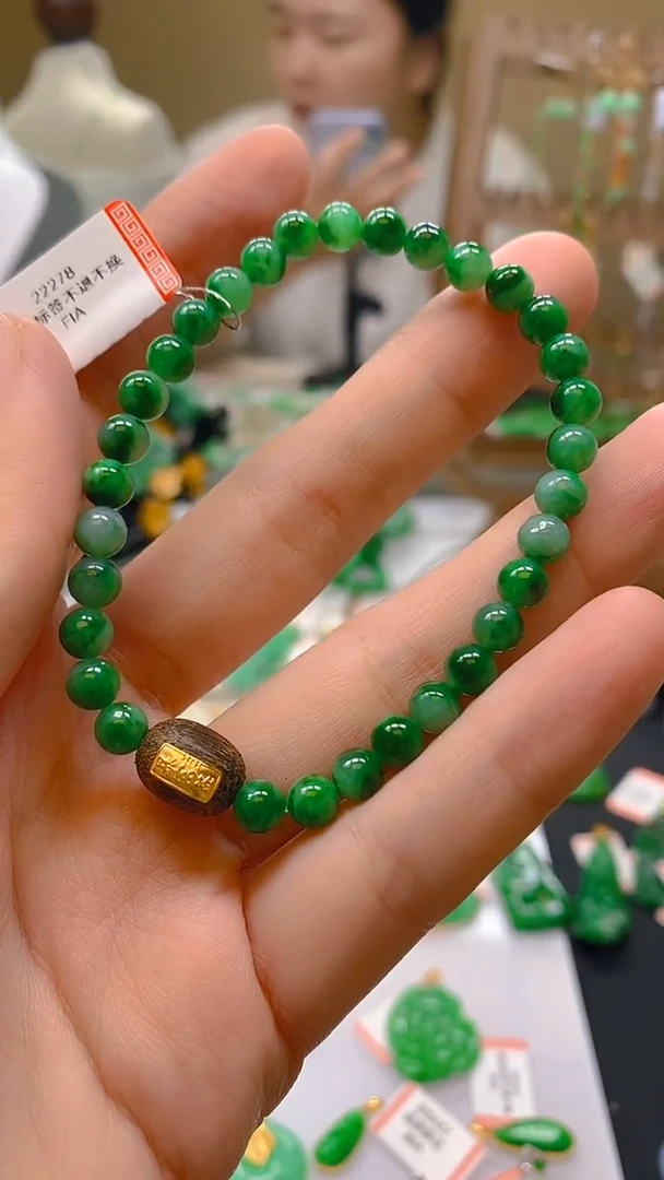 翡翠未镶嵌颈饰24小时鉴赏期 超时不退不换