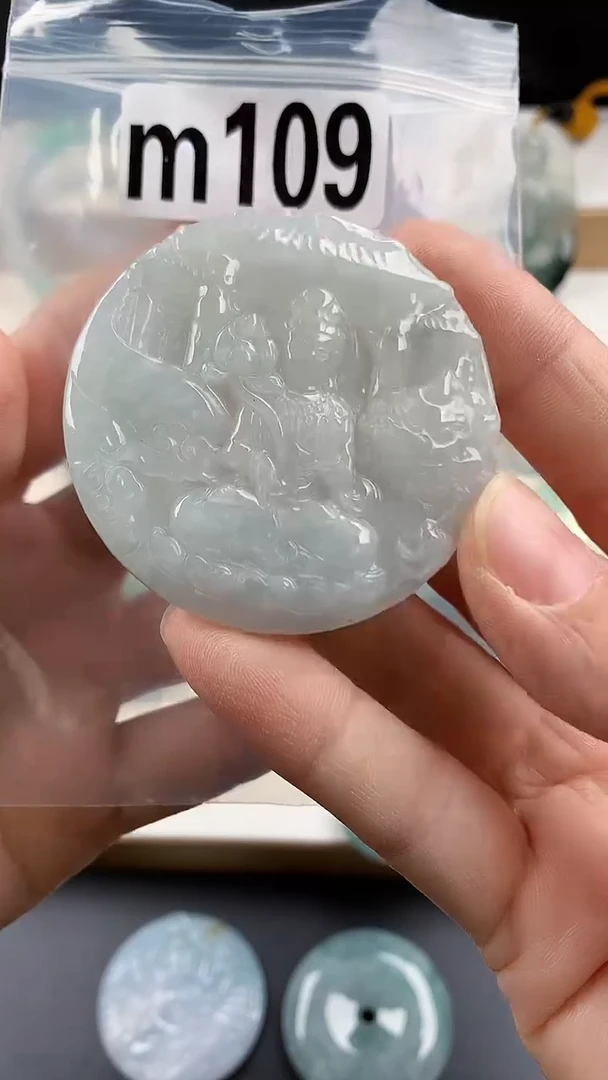 颈饰未镶嵌翡翠天然翡翠吊坠挂件