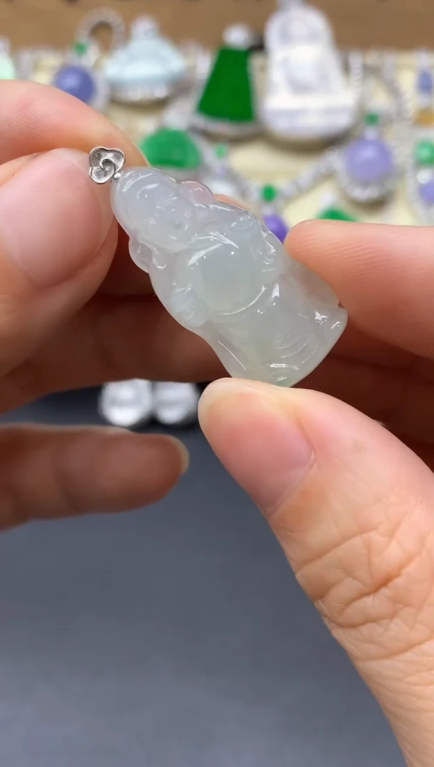 颈饰18K金镶嵌翡翠25-中国好珍宝