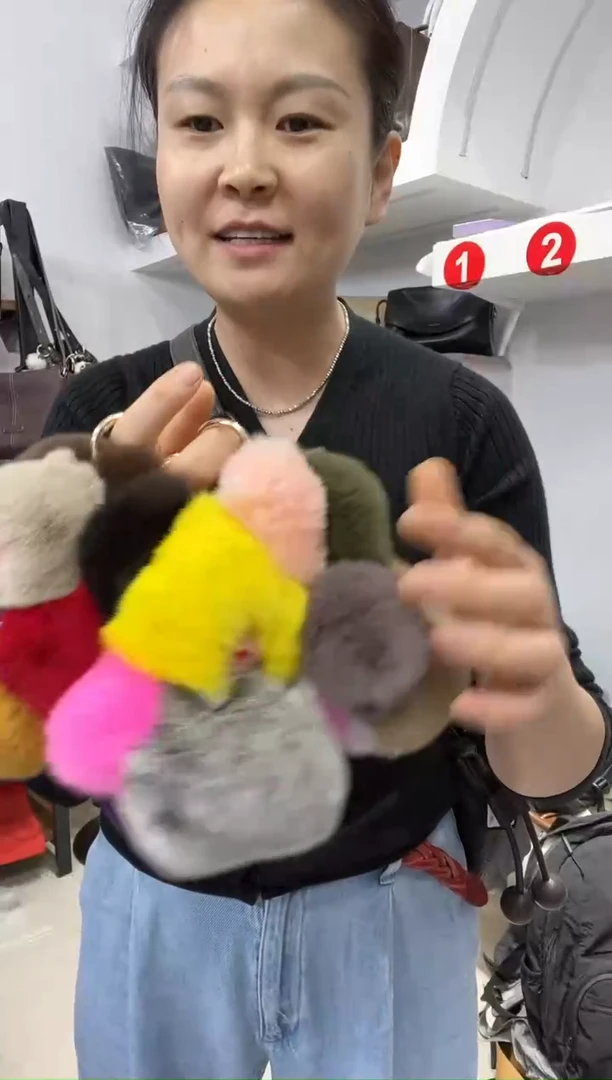 娃娃  挂件  颜色随机