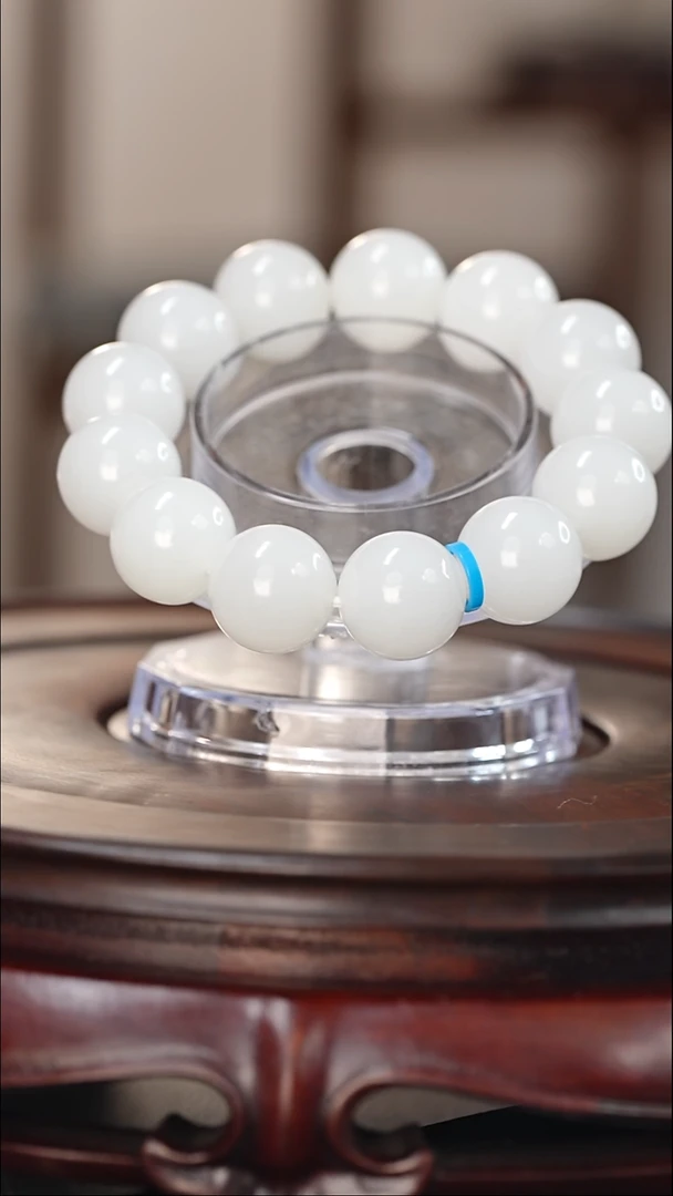 未镶嵌和田玉挂件和田玉