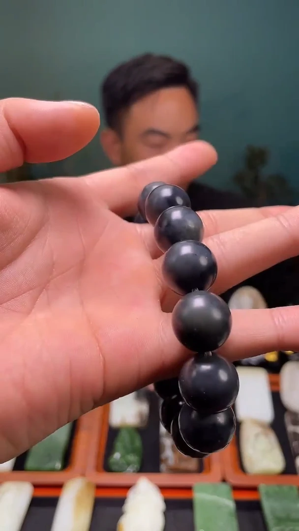 未镶嵌和田玉挂件手串