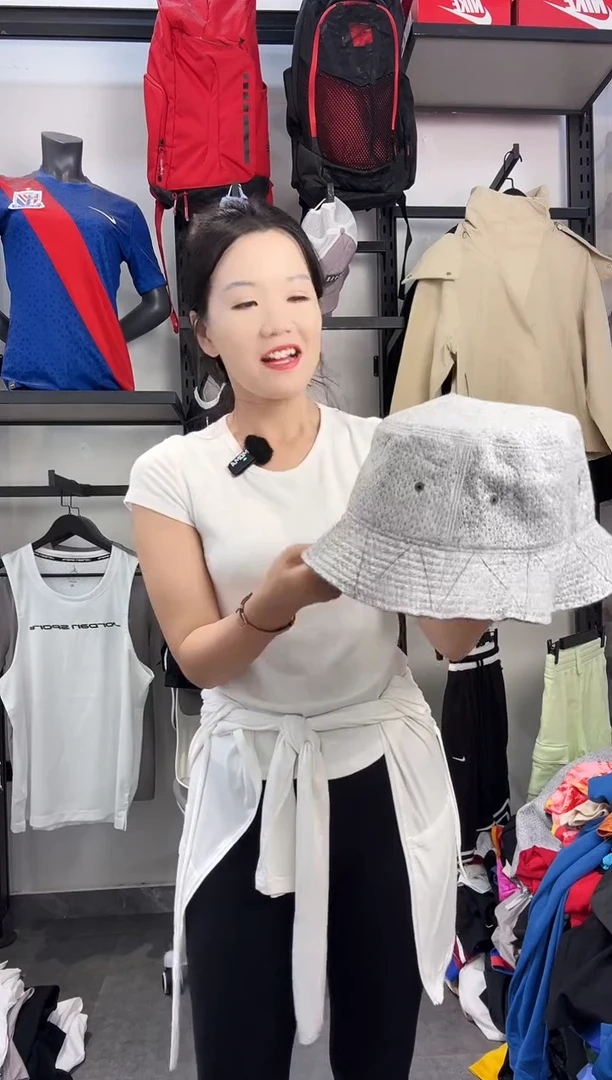 252编码 瑕疵款直播间过款为准 尺码MAO