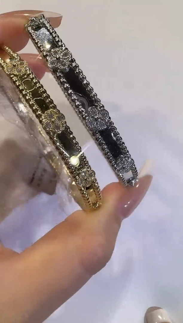 手镯18K金镶嵌钻石窄版万花筒手镯（多样性发其一）