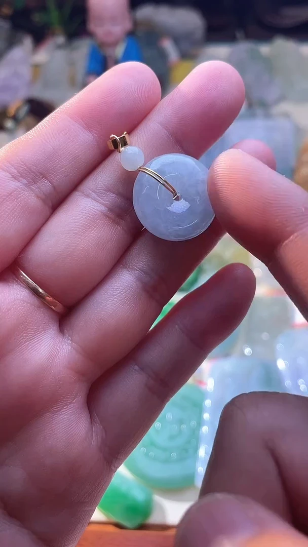 翡翠未镶嵌颈饰扣子