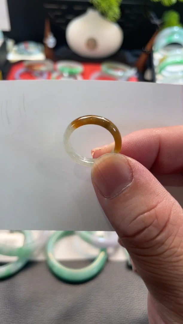 未镶嵌戒指翡翠37号链接 有纹裂 1314