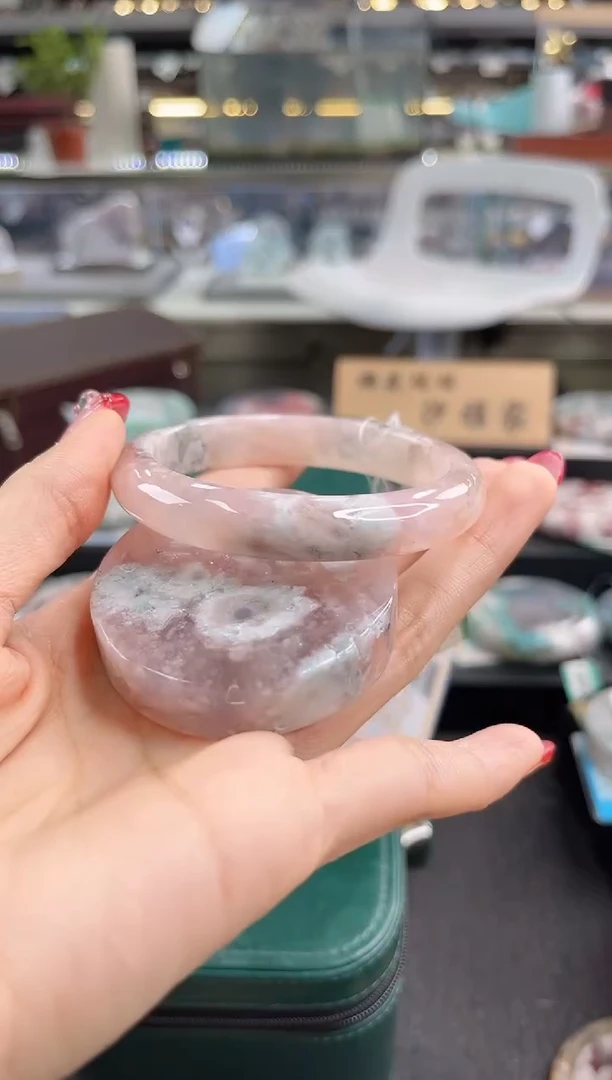 未镶嵌手镯石英质玉55圈口（赠品镯心）6887057