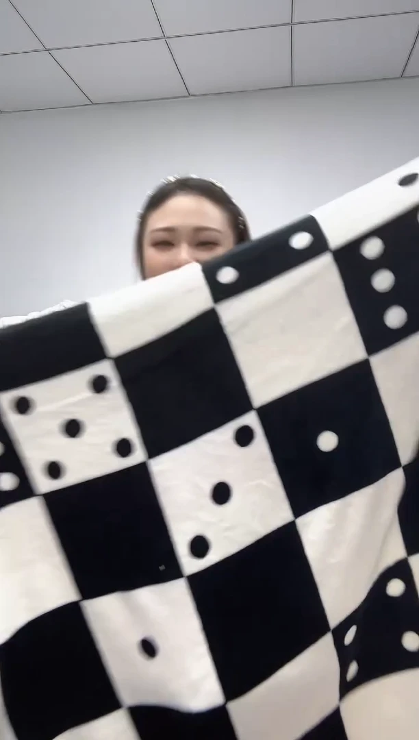 法兰绒2.5x1.5左右已主播介绍为准