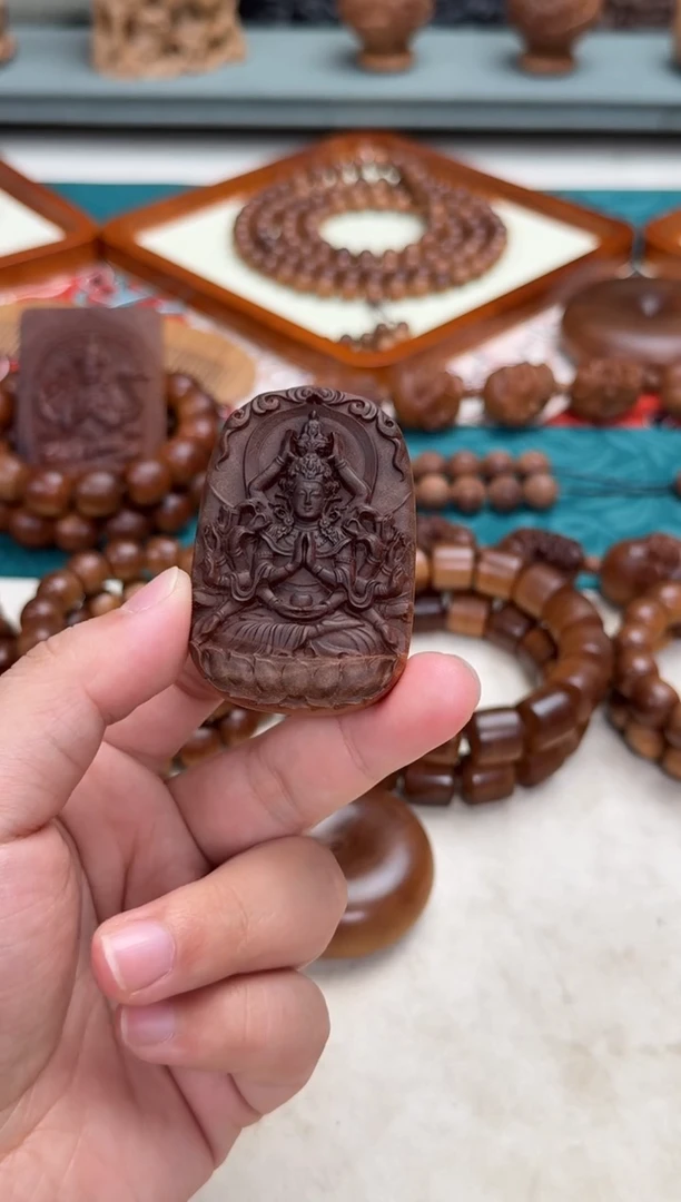 檀香木吊坠千手观音牌子 印度老山檀香