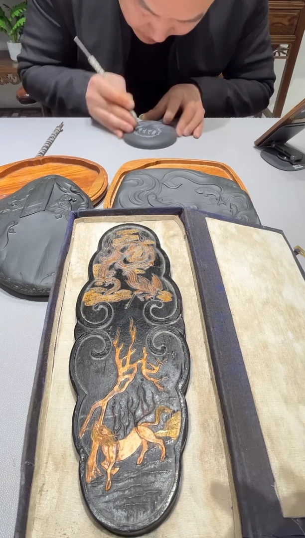 大道文化省大师柯开锋老师现场雕刻徽墨歙砚福利特价大漏抢抢抢