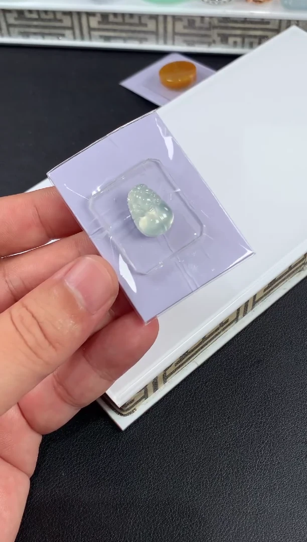 未镶嵌定制翡翠翡翠