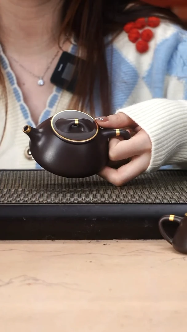 茶壶紫砂四号井茄皮紫泥描金景舟石瓢150cc