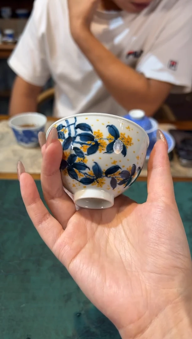 瓷片白*边竹林草堂          鸡心有就发