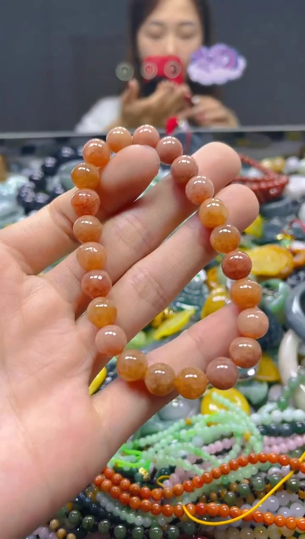 颈饰未镶嵌翡翠8MM/N/翡翠A货，一件也是批发价