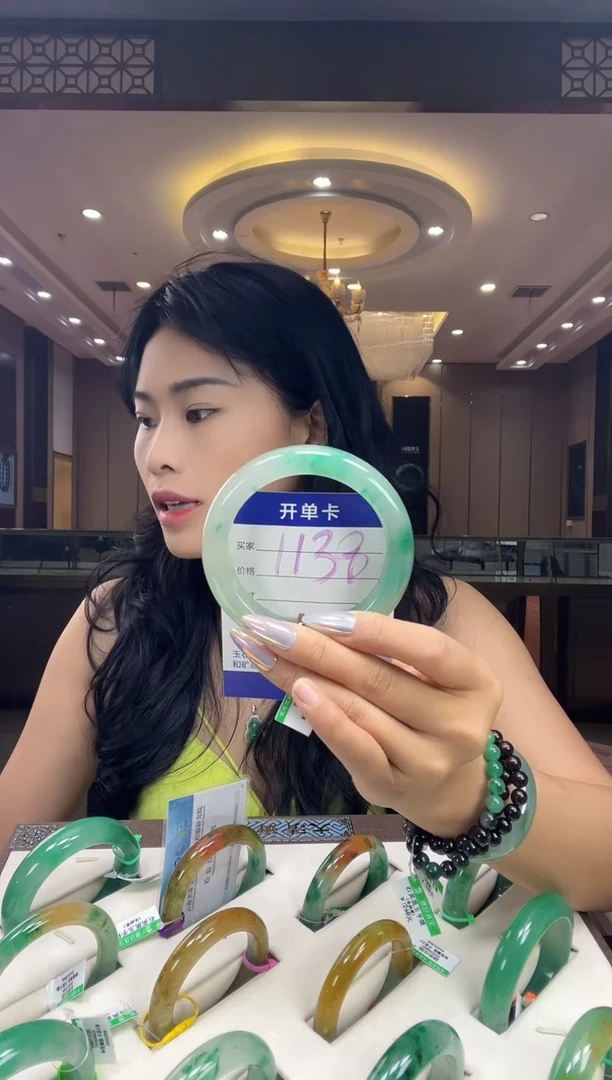 石英质玉手镯未镶嵌60-61