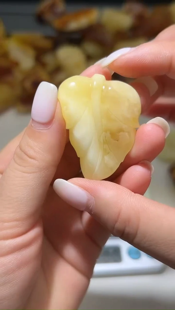 裸石琥珀未镶嵌琥珀蜜蜡吊坠