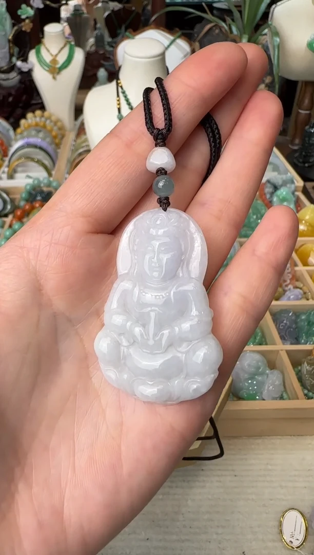 颈饰未镶嵌翡翠吊坠