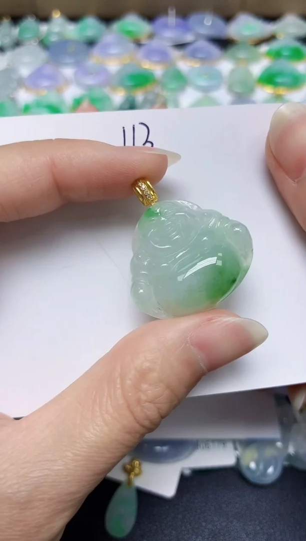 翡翠未镶嵌颈饰天然缅甸翡翠A货