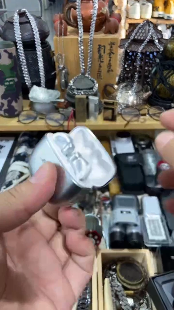 瓷片闪购商品  如图所示