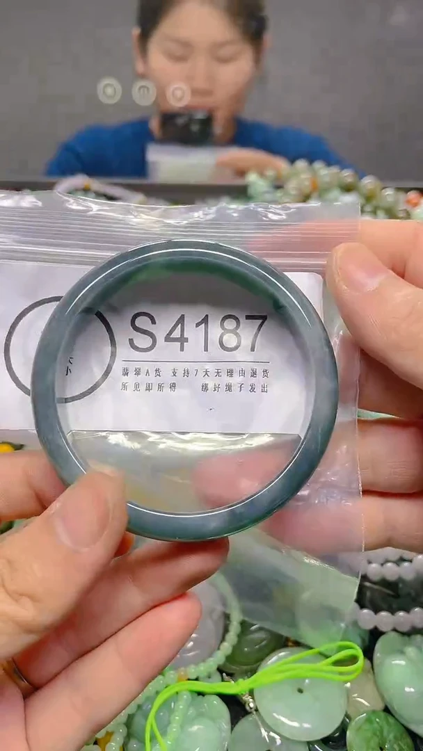 颈饰未镶嵌翡翠56/ S /翡翠A货，一件也是批发价