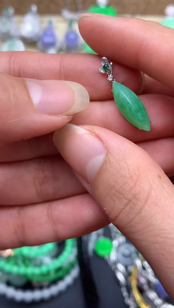 【闪购商品】翡翠颈饰18K金镶嵌191-中国好珍宝