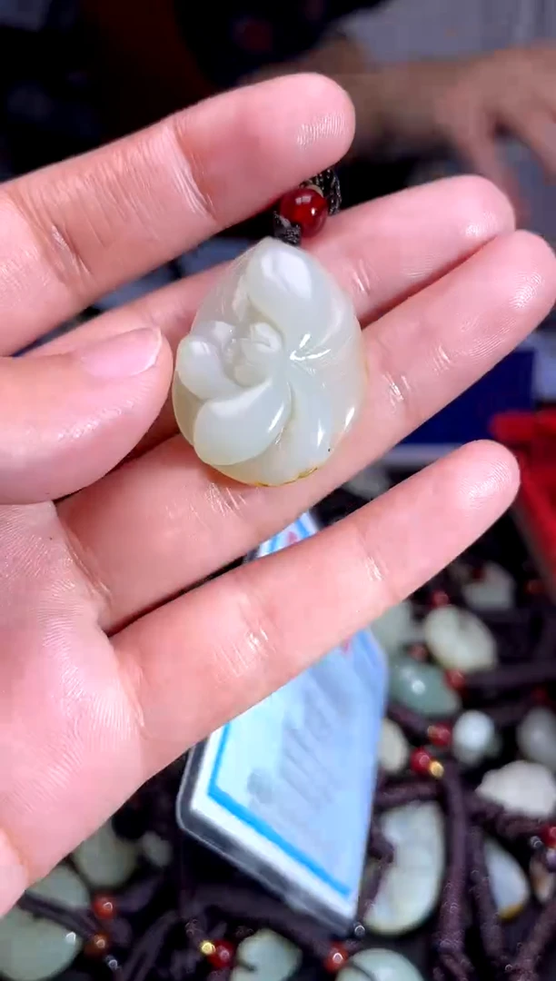 和田玉未镶嵌挂件1
