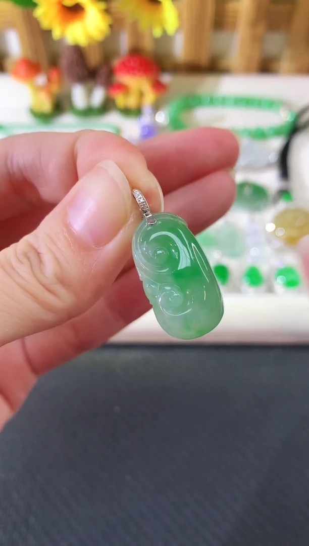 吊坠(不含链)18K金镶嵌翡翠13|2800