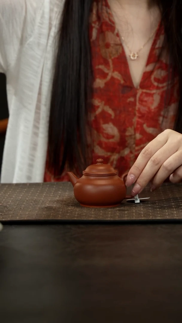 茶壶紫砂朱泥芭乐水平110cc