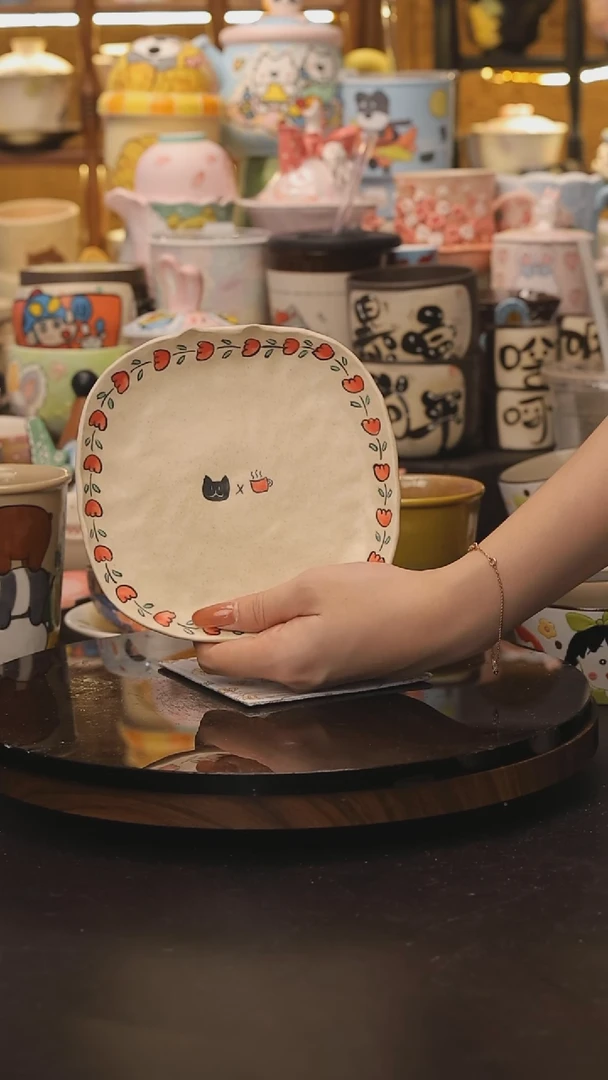 景德镇釉下彩绘设计师款式陶瓷