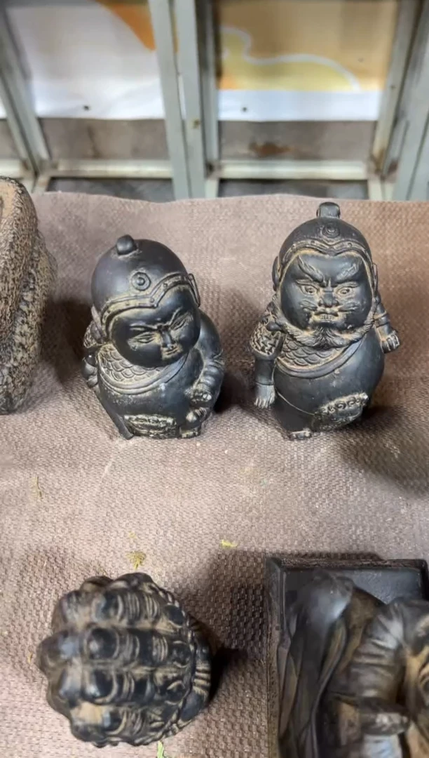 陶土【火山泥】宝德护卫一对