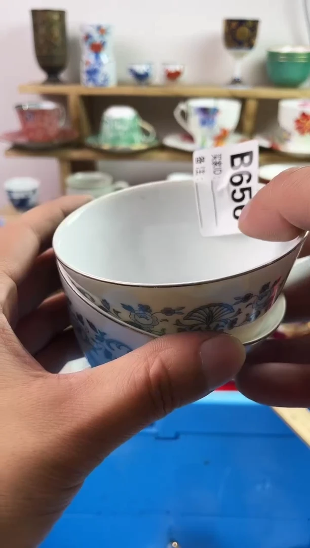 瓷片刘****虾7777777777 B656