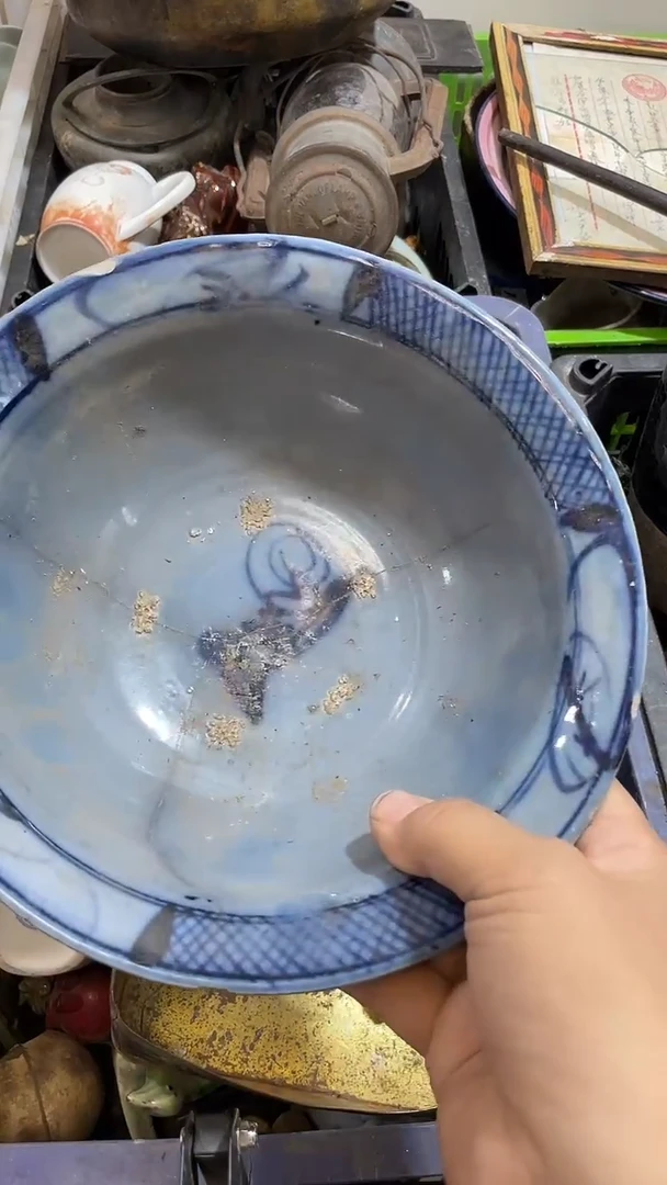 呦****鸣所拍商品均为残品，付款表示默认，不退不换，看好下单，