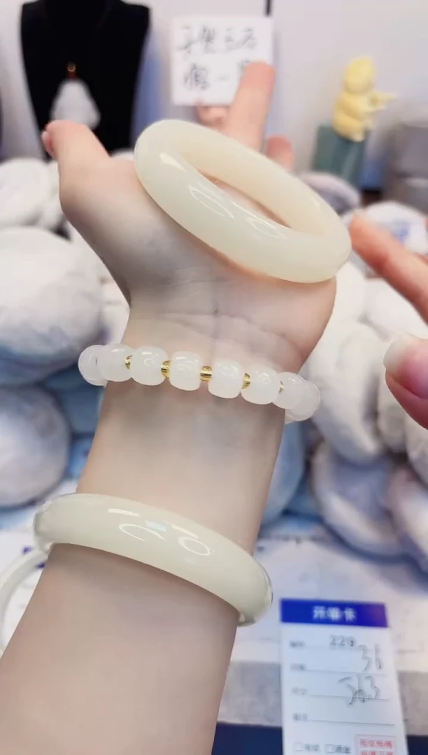 【闪购商品】石英质玉手镯未镶嵌229-玉兰白-圈口56