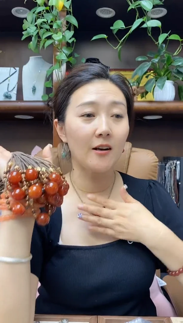 玛瑙/玉髓吊坠未镶嵌多样性发货其中发一