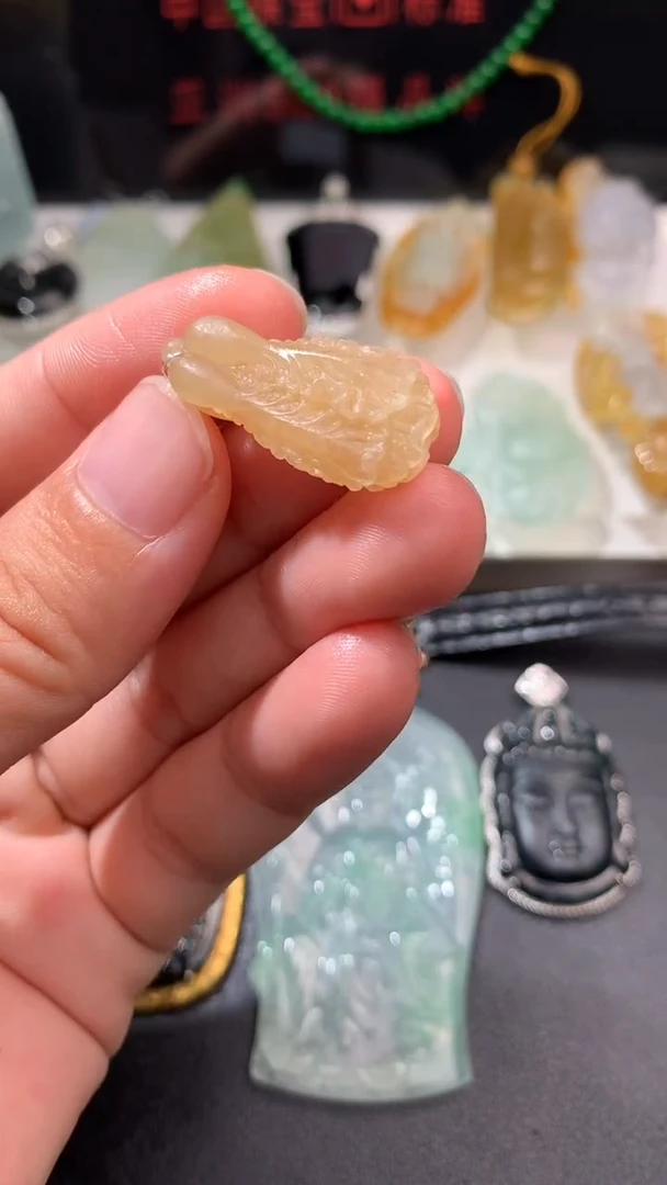 未镶嵌定制翡翠