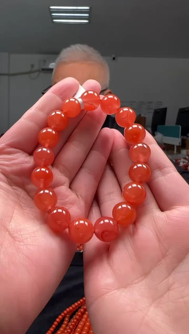 【闪购商品】南红玛瑙12mm保山手串圆珠未镶嵌多样性发一件