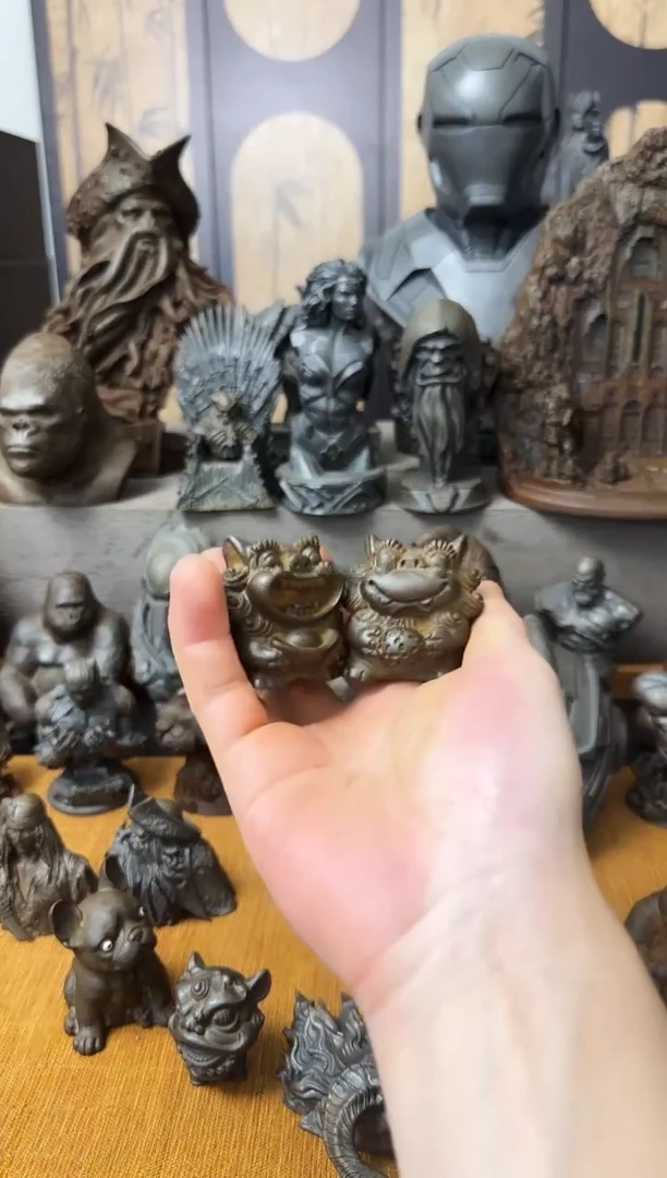 铁实心铁艺摆件~~绣球瓦猫（锈色）